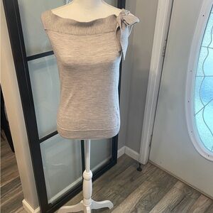 Banana Republic Grey Merino Extra Fine Wool Bow Detail Sleeveless Sweater/Top